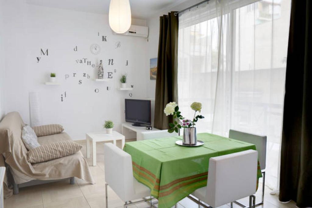 Thelma'S Apartment Athena Bagian luar foto